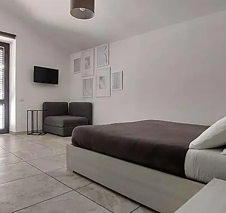 Domus San Pietro Panzió 3*